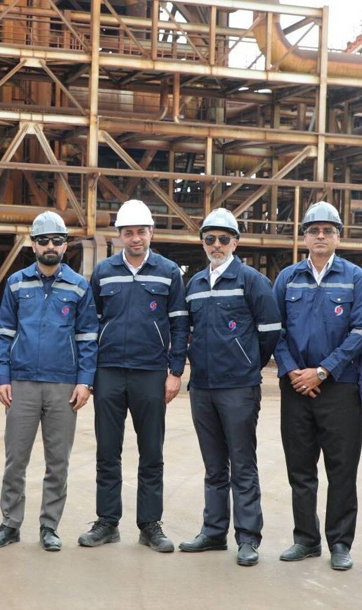 قدردانی و تشکر امین زاده حسابرس کل دیوان محاسبات کشور از عملکرد شرکت صبا فولاد خلیج‌فارس در طی جنگ تحمیلی سوم و تداوم تولید و صیانت از حقوق کارگران