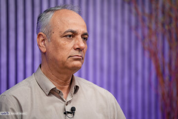 احمد زیدآبادی: پدیده فیلتر و فیلترشکن بدترین نوع مردمآزاری است