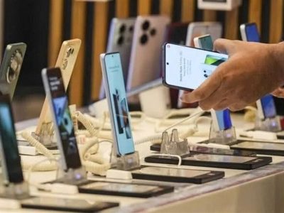 بلاتکلیفی در بازار موبایل / محموله‌های ترخیص‌شده هنوز رجیستر نمی‌شوند