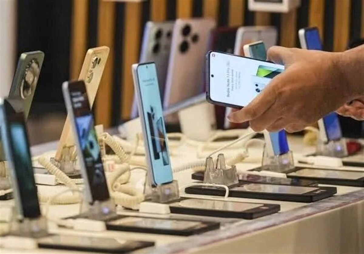 بلاتکلیفی در بازار موبایل / محمولههای ترخیصشده هنوز رجیستر نمیشوند