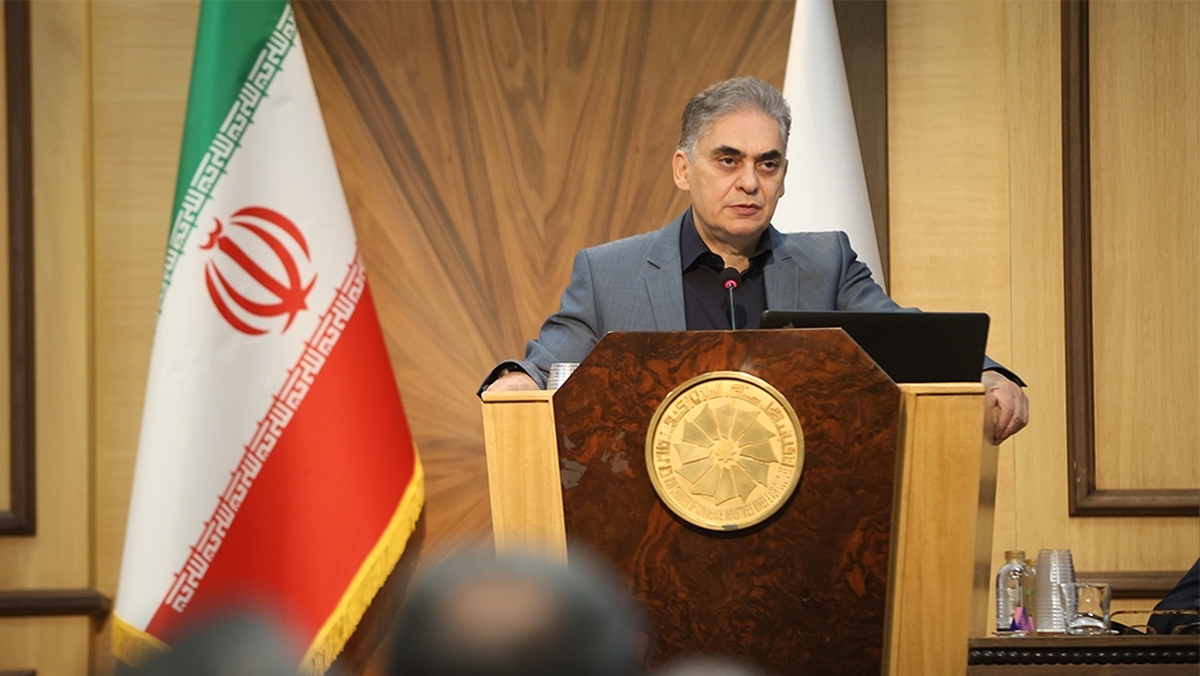 تعدد بخشنامه‌ها تجارت ایران را به بن‌بست رسانده است