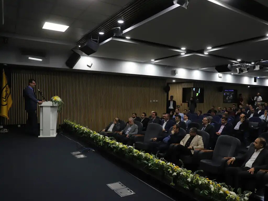 تأکید مدیرعامل ایرانسل بر تبدیل مدل‌های سنتی به شراکت راهبردی با تأمین‌کنندگان