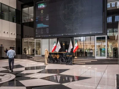 سقوط سنگین بورس در آغاز معاملات / بورس قرمزپوش شد